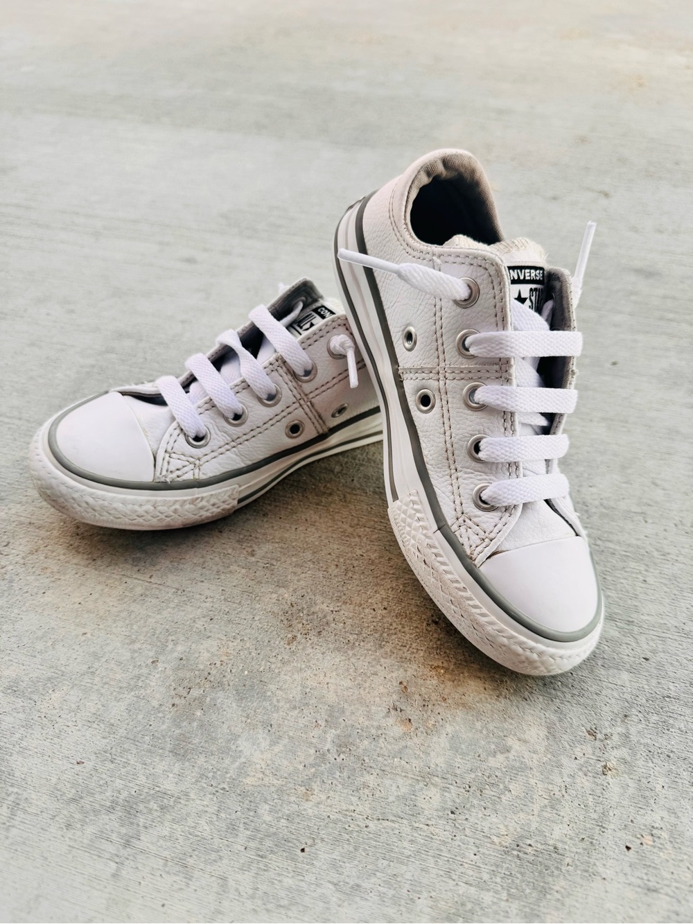 Converse Kids White Low-Top Sneakers - Picture 2 of 5